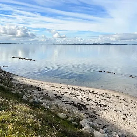 6 Person In Διαμέρισμα